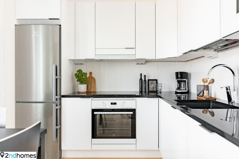 "Kanava" - New 1Br Apartment With Sauna, Balcony & Views, Hosted By 2Ndhomes Tampere Esterno foto